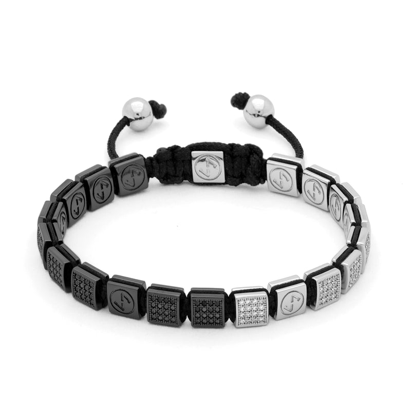 Flat Beads in black and white